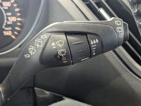 Used 2017 Ford Escape Titanium FWD image 7