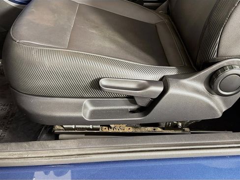 Used 2019 Volkswagen Beetle 2.0T S image 19