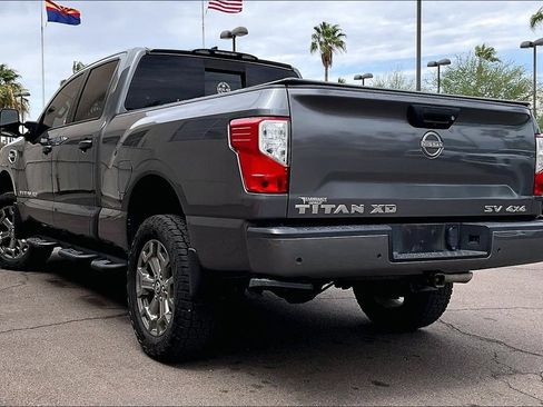 Used 2023 Nissan Titan SV w/ SV Convenience Package AWD/4WD image 4