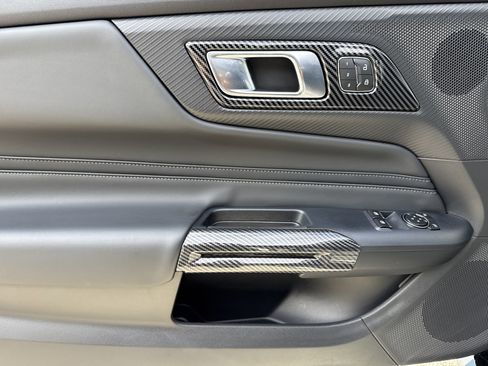 Used 2024 Ford Mustang GT Premium image 14