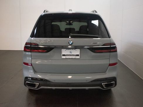 Used 2026 BMW X7 xDrive40i w/ M Sport Package AWD/4WD image 5