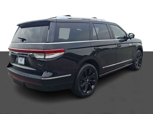 Used 2022 Lincoln Navigator Reserve AWD/4WD image 6