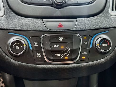 Used 2017 Chevrolet Malibu LS FWD image 15