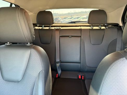 Used 2023 Buick Encore GX Select image 17