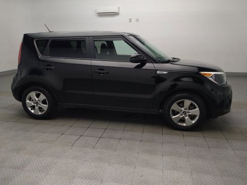 Used 2019 Kia Soul FWD image 11