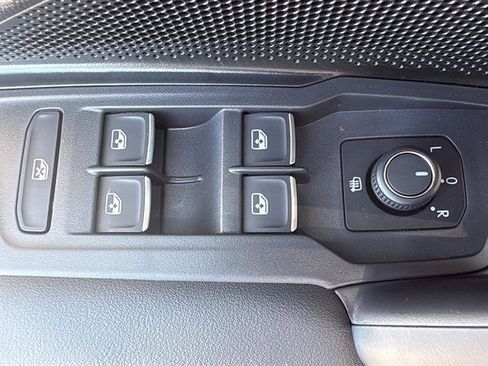 New 2026 Volkswagen Tiguan SE R-Line FWD image 27