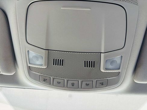Used 2018 Ford Fusion SE w/ Fusion SE Technology Package FWD image 40
