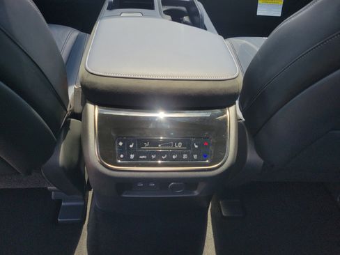 Certified 2026 INFINITI QX80 4WD w/ Sport Exterior Package image 26