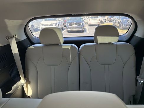 Certified 2025 Kia Sorento S w/ Panoramic Sunroof Package image 10