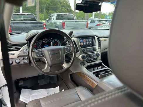 Used 2020 GMC Yukon XL Denali w/ Open Road Package AWD/4WD image 30