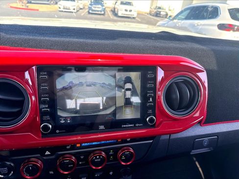 Used 2023 Toyota Tacoma TRD Off-Road w/ TRD Premium Off Road Package AWD/4WD image 16