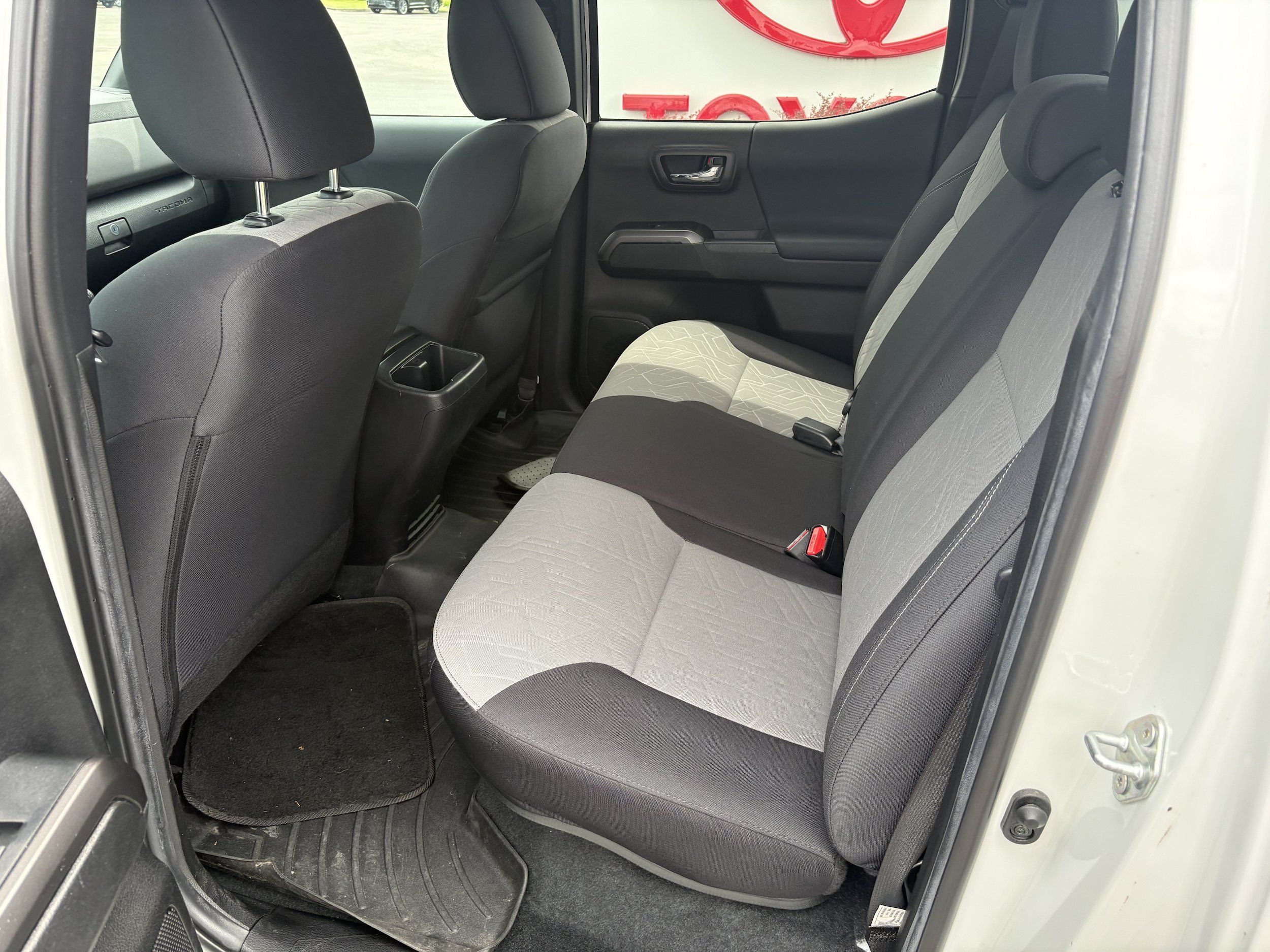 Used 2023 Toyota Tacoma TRD Off-Road AWD/4WD image 7