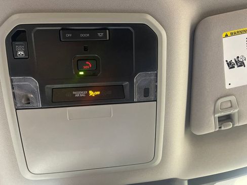 Used 2024 Toyota Tundra Limited image 29