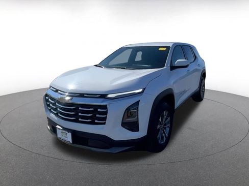 Used 2025 Chevrolet Equinox LT image 7