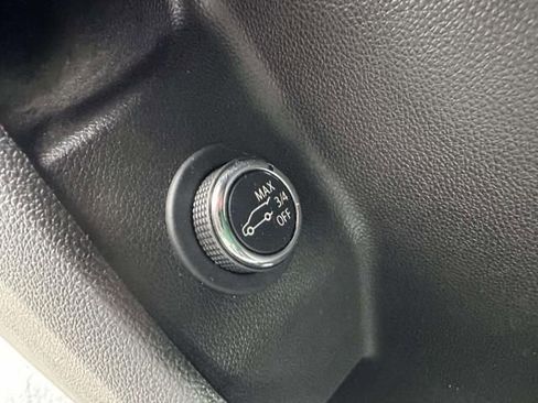 Used 2021 Cadillac XT4 Premium Luxury w/ Cold Weather Package image 9