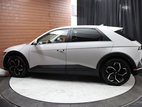 Used 2024 Hyundai Ioniq 5 SEL image 9