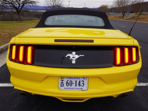 Used 2015 Ford Mustang Convertible w/ Equipment Group 051A image 10