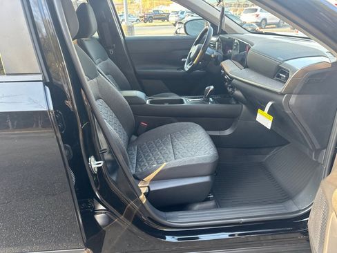 New 2026 Nissan Kicks SV FWD image 13