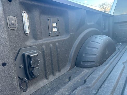 Used 2024 Ford F350 Lariat w/ Chrome Package image 12