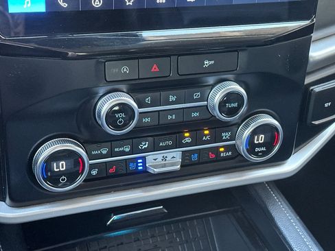 Used 2024 Ford Expedition Max XLT image 22