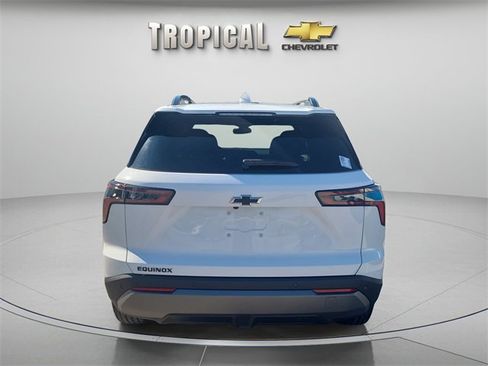 New 2026 Chevrolet Equinox LT w/ Midnight Edition image 4