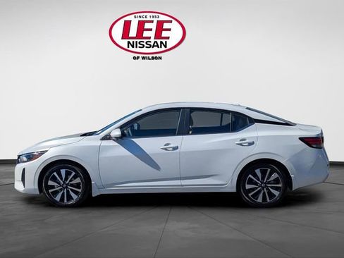 New 2025 Nissan Sentra SV w/ SV Premium Package FWD image 6