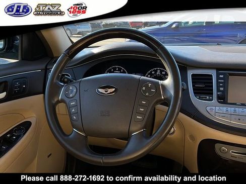 Used 2010 Hyundai Genesis 4.6 image 16