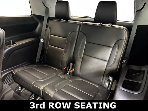 Used 2022 GMC Acadia AT4 w/ Technology Package image 15