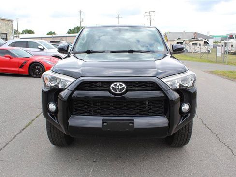 Used 2017 Toyota 4Runner SR5 Premium w/ Convenience Package AWD/4WD image 2