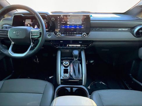 Used 2024 Chevrolet Colorado ZR2 w/ ZR2 Convenience Package III image 15