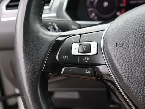 Used 2019 Volkswagen Tiguan SEL Premium AWD/4WD image 30