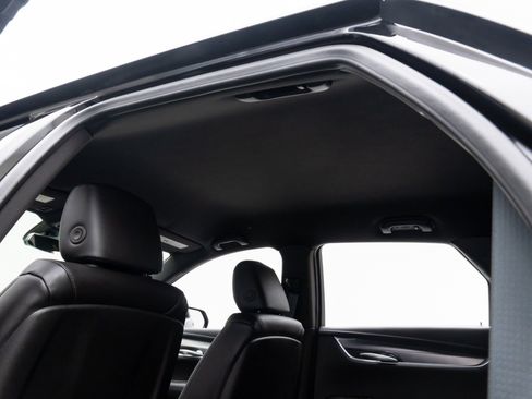 New 2026 Cadillac XT5 Luxury w/ LPO, Floor Liner Package AWD/4WD image 15