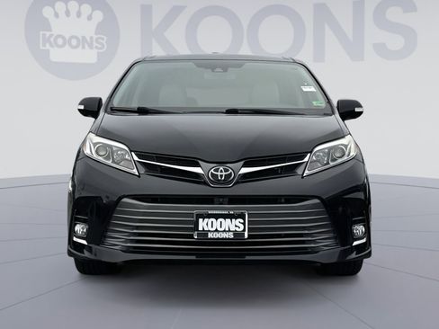 Used 2019 Toyota Sienna Limited Premium image 16