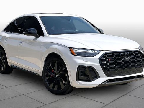 Used 2024 Audi SQ5 Prestige w/ Prestige Package AWD/4WD image 3