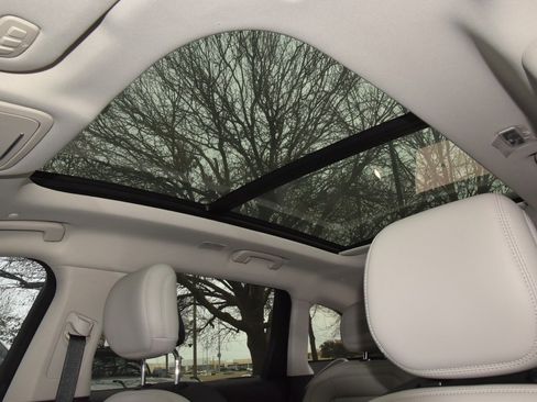 New 2026 Lincoln Nautilus Reserve image 34