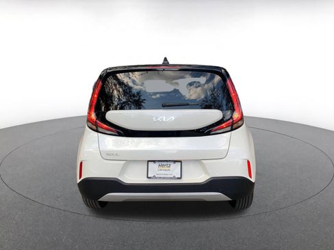 Used 2025 Kia Soul LX w/ LX Technology Package image 6