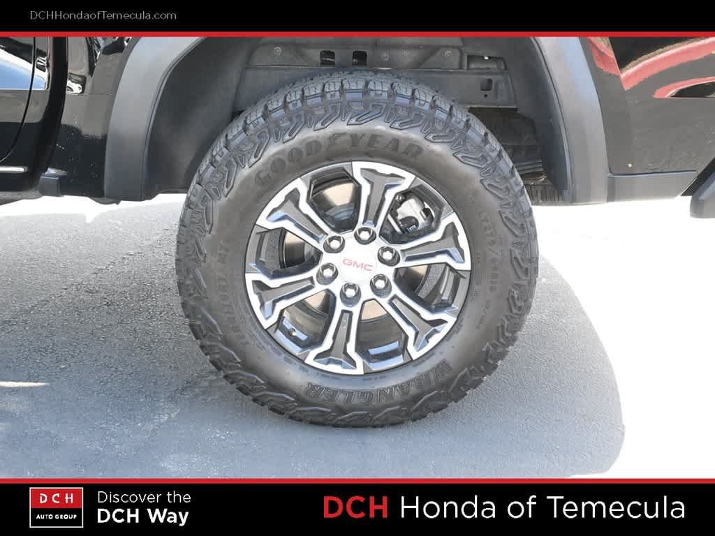 Used 2024 GMC Canyon AT4 w/ Technology Package AWD/4WD image 23