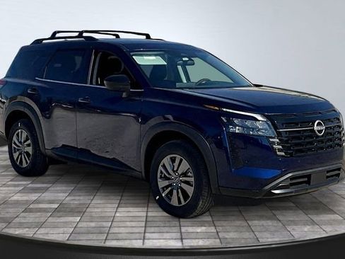 New 2026 Nissan Pathfinder SV image 2