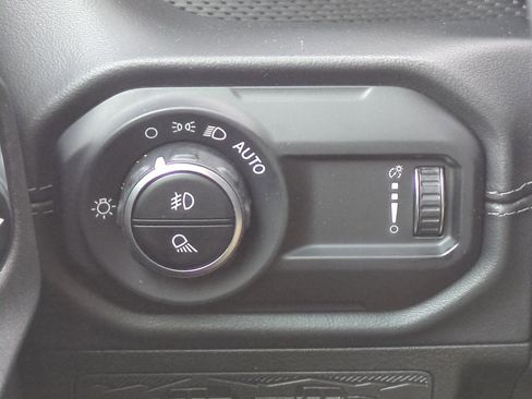 New 2025 Jeep Gladiator Rubicon w/ Steel Bumper Group image 30