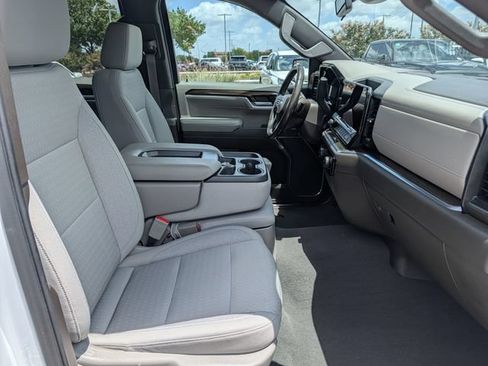 Used 2022 Chevrolet Silverado 1500 LT RWD image 28
