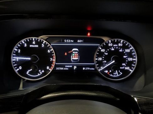 Used 2024 Nissan Pathfinder SV image 18