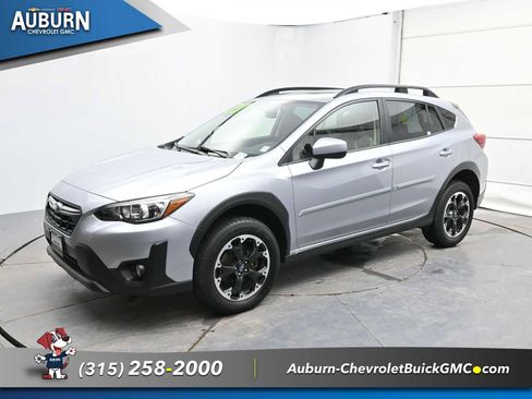 Used 2023 Subaru Crosstrek 2.0i Premium image 10