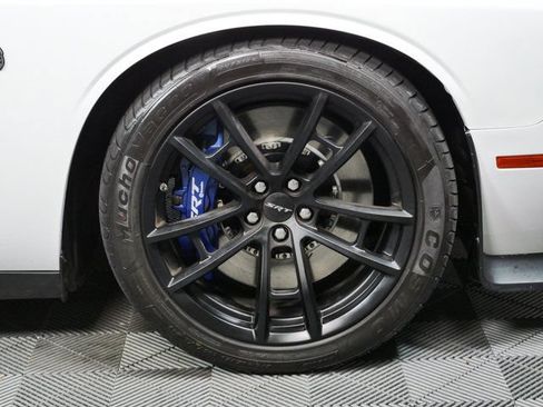 Used 2023 Dodge Challenger SRT Hellcat RWD image 32