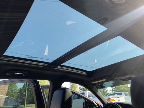 Used 2022 Cadillac XT5 Sportv image 21