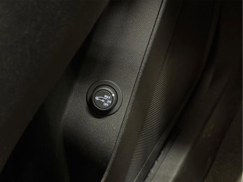 Certified 2023 Chevrolet Equinox RS AWD/4WD image 30
