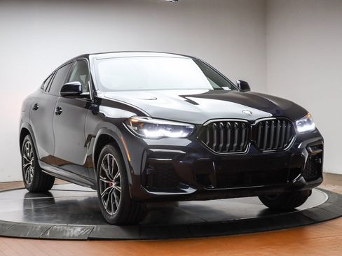 Certified 2023 BMW X6 xDrive40i w/ M Sport Package image 3