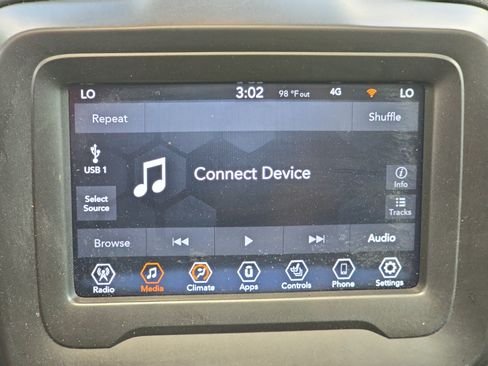 Used 2021 Jeep Renegade Latitude w/ Convenience Group FWD image 20