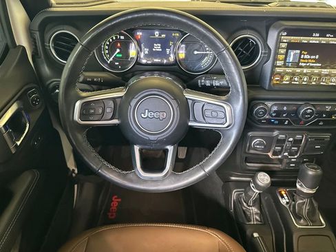 Used 2023 Jeep Wrangler Unlimited Sahara w/ Cold Weather Group AWD/4WD image 14