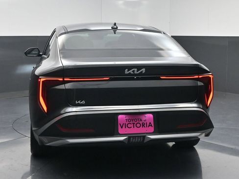 Used 2025 Kia K4 LXS image 16