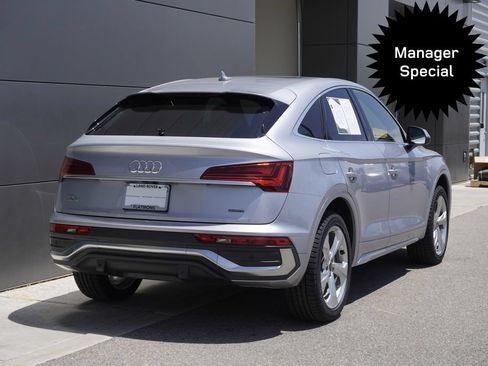 Used 2023 Audi Q5 2.0T Premium w/ Convenience Package AWD/4WD image 2